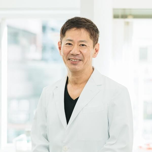 星ヶ丘矯正歯科 院長 亀山 威一郎